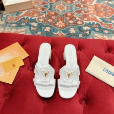 Louis Vuitton Slippers